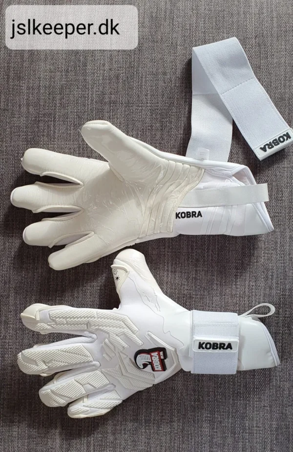 KOBRA white Torwarthandschuhe JSL KEEPER – Bild 4